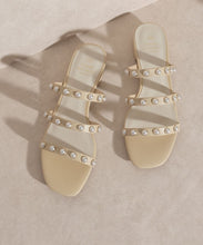Load image into Gallery viewer, NEWEST ARRIVAL Ivory Pearl Slides
