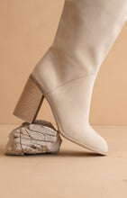 Load image into Gallery viewer, NEWEST ARRIVAL Gray Tall Boots
