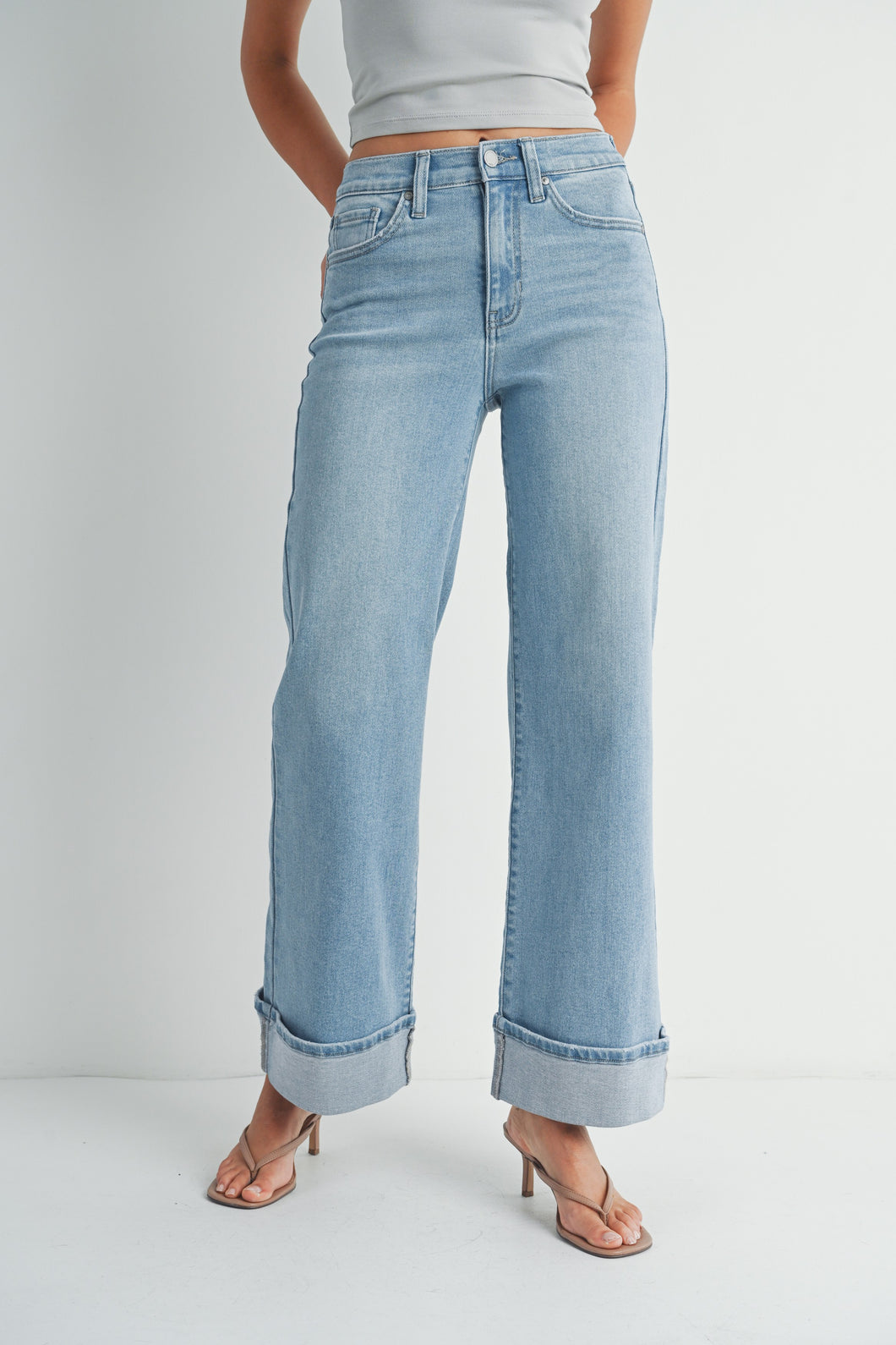 NEWEST ARRIVAL Light Denim Cuffed Jeans