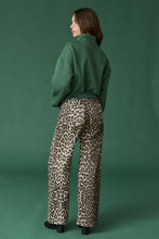Load image into Gallery viewer, FINAL SALE Hunter Green Crop Henley Pullover
