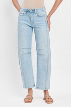 Load image into Gallery viewer, NEWEST ARRIVAL Light Wash Denim Barrel Jeans
