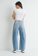 Load image into Gallery viewer, NEWEST ARRIVAL Denim Medium Wash Barrel Jeans

