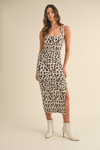 Load image into Gallery viewer, Animal Print Bodycon Knit Midi Dress
