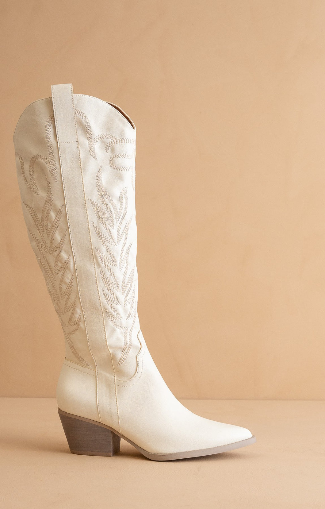 NEWEST ARRIVAL White Western Boots