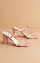 Load image into Gallery viewer, Pink Bow Heels

