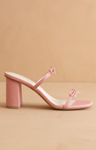 Load image into Gallery viewer, Pink Bow Heels
