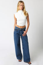 Load image into Gallery viewer, NEWEST ARRIVAL Basic White Crop Mock Top
