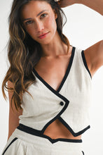 Load image into Gallery viewer, NEWEST ARRIVAL Oatmeal/Black Linen Shorts Set
