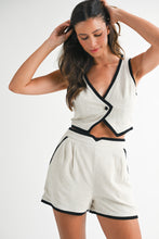 Load image into Gallery viewer, NEWEST ARRIVAL Oatmeal/Black Linen Shorts Set
