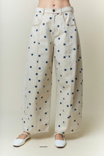 Load image into Gallery viewer, NEWEST ARRIVAL Cream/Navy Wide Leg Barrel Jeans
