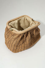 Load image into Gallery viewer, NEWEST ARRIVAL Raffia Clutch Bag
