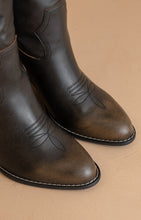 Load image into Gallery viewer, NEWEST ARRIVAL Dark Brown Western Bucket Boot

