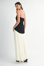 Load image into Gallery viewer, NEWEST ARRIVAL Black/Cream Strapless Pleated Maxi Dress
