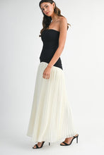 Load image into Gallery viewer, NEWEST ARRIVAL Black/Cream Strapless Pleated Maxi Dress
