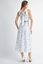Load image into Gallery viewer, White/Blue Floral Midi Skirt Set
