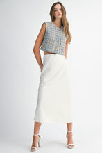 Load image into Gallery viewer, NEWEST ARRIVAL Blue Tweed Check Crop Vest
