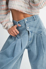 Load image into Gallery viewer, NEWEST ARRIVAL Denim High Waist Pintuck Wide Leg Jeans
