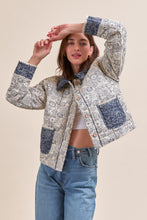 Load image into Gallery viewer, Navy Quilted Bandana Print Jacket
