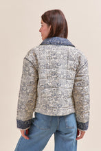 Load image into Gallery viewer, Navy Quilted Bandana Print Jacket
