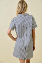 Load image into Gallery viewer, NEWEST ARRIVAL Navy Seersucker Shirt Dr
