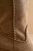 Load image into Gallery viewer, NEWEST ARRIVAL Almond Brown Shorter Whipstitch Western Boots
