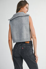 Load image into Gallery viewer, NEWEST ARRIVAL Gray Half Zip Side Open Knit Sleeveless Sweater
