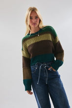 Load image into Gallery viewer, NEWEST ARRIVAL Hunter Green Chunky Knit Crop Sweater

