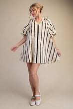 Load image into Gallery viewer, NEWEST ARRIVAL Cream/Black Striped Elbow Sleeve Shift Dress
