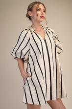 Load image into Gallery viewer, NEWEST ARRIVAL Cream/Black Striped Elbow Sleeve Shift Dress
