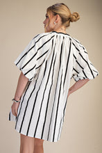 Load image into Gallery viewer, NEWEST ARRIVAL Black Striped Elbow Sleeve Shift Dress
