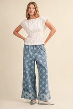 Load image into Gallery viewer, NEWEST ARRIVAL White Boat Neck Peplum Top

