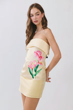 Load image into Gallery viewer, NEWEST ARRIVAL Satin Yellow Tulip Strapless Top
