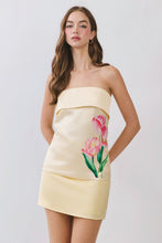 Load image into Gallery viewer, NEWEST ARRIVAL Satin Yellow Tulip Strapless Top
