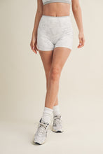 Load image into Gallery viewer, NEWEST ARRIVAL Gray Camo Spandex Athletic Set

