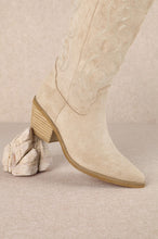 Load image into Gallery viewer, NEWEST ARRIVAL Light Beige Embroidered Western Boots
