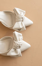 Load image into Gallery viewer, NEWEST ARRIVAL White Bow Kitten Heels
