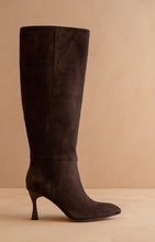 Load image into Gallery viewer, NEWEST ARRIVAL Coffee Brown Knee High Boots
