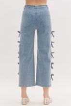 Load image into Gallery viewer, NEWEST ARRIVAL Denim Bow Tie Crop Denim Jeans
