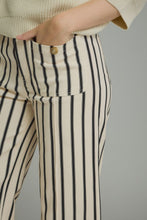 Load image into Gallery viewer, NEWEST ARRIVAL Black Striped Ankle Length Jeans
