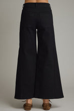 Load image into Gallery viewer, NEWEST ARRIVAL Black Wide Leg Crop Jeans

