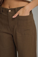 Load image into Gallery viewer, NEWEST ARRIVAL Brown Wide Leg Crop Jeans
