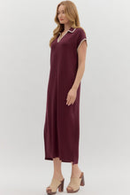 Load image into Gallery viewer, NEWEST ARRIVAL Burgundy Jersey Spread Collar Midi Dress
