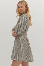 Load image into Gallery viewer, NEWEST ARRIVAL Black Striped Zipper Front Dress
