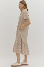 Load image into Gallery viewer, NEWEST ARRIVAL Striped Seersucker Relaxed Midi Dress
