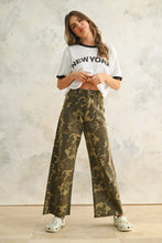 Load image into Gallery viewer, NEWEST ARRIVAL Camouflage Wide Leg Crop Jeans
